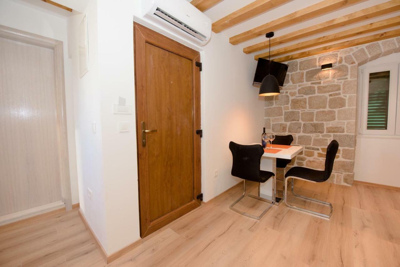 Lucy In Centre Apartment Split Luaran gambar